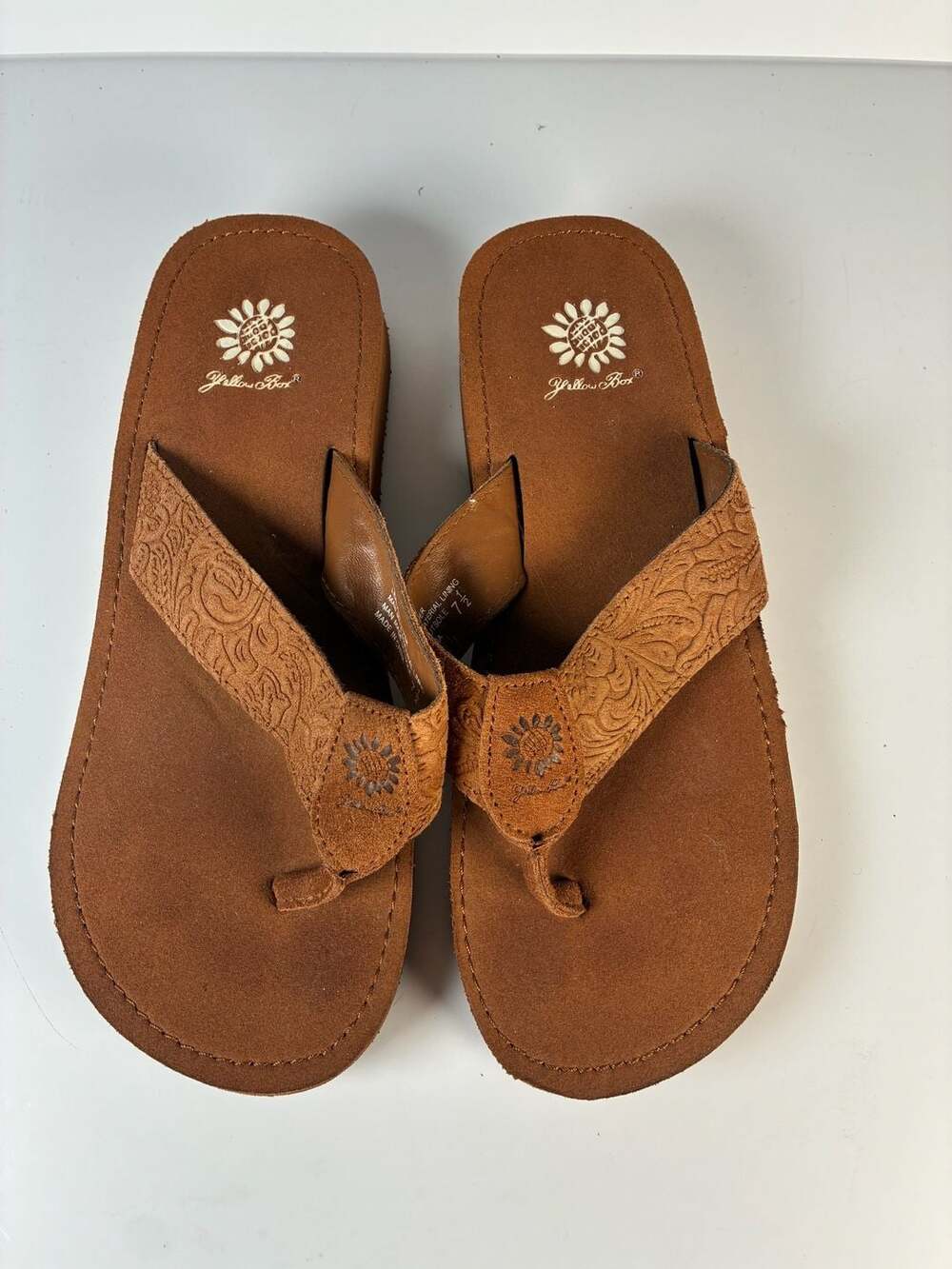 Yellow Box Chellie Platform Thong Sandals in Tan - Picture 4 of 9